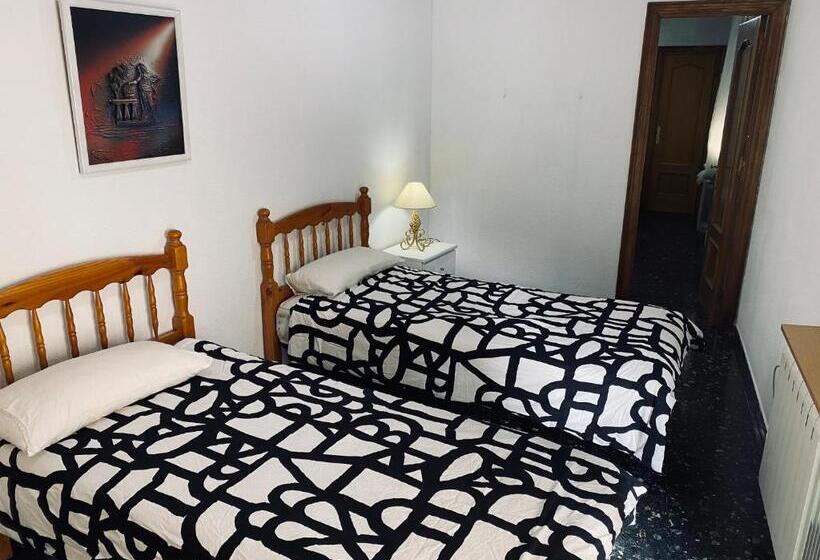 디럭스 트리플 룸, Habitaciones Dakar