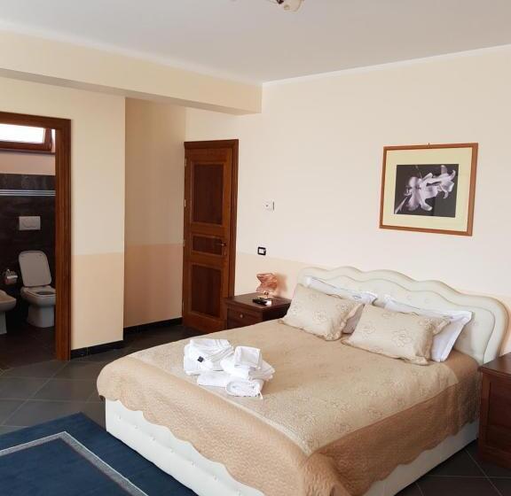 标准三人间, Liberty Rooms