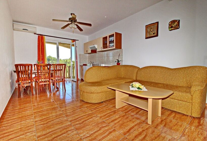 آپارتمان راحتی 1 خوابه, Apartments Veselka