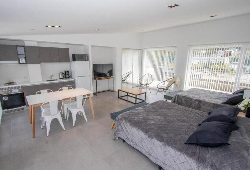 استودیوی لوکس, De La Costa Apartamentos
