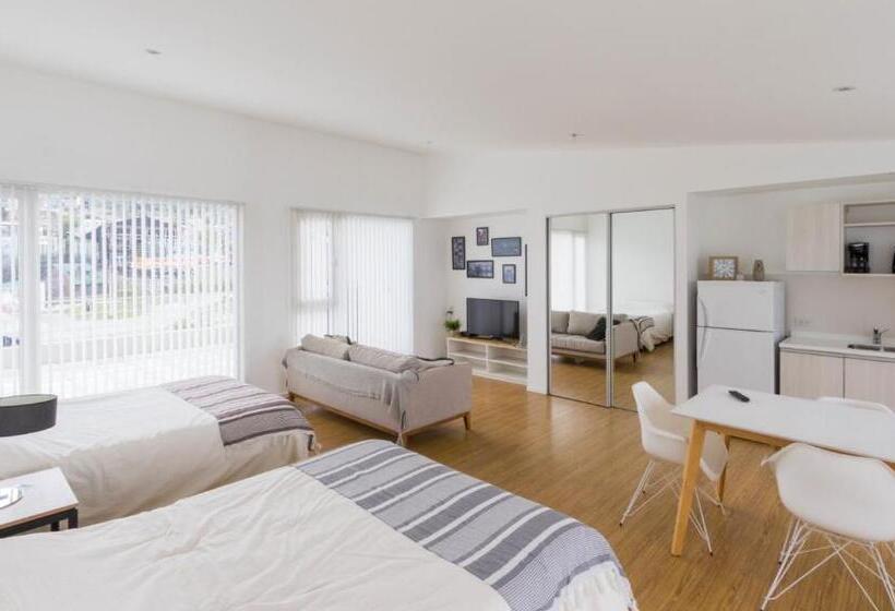 استودیوی لوکس, De La Costa Apartamentos