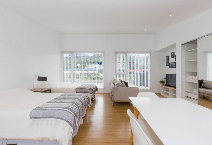 استودیوی لوکس, De La Costa Apartamentos