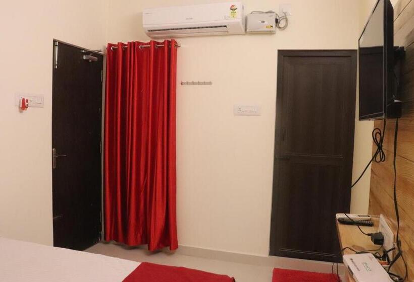 Семейный Номер Deluxe, Grand Suites Srirangam