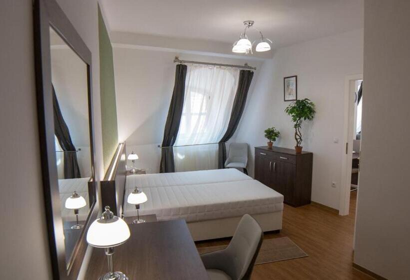 Апартаменты Deluxe 1 Спальня, Mecset Apartman
