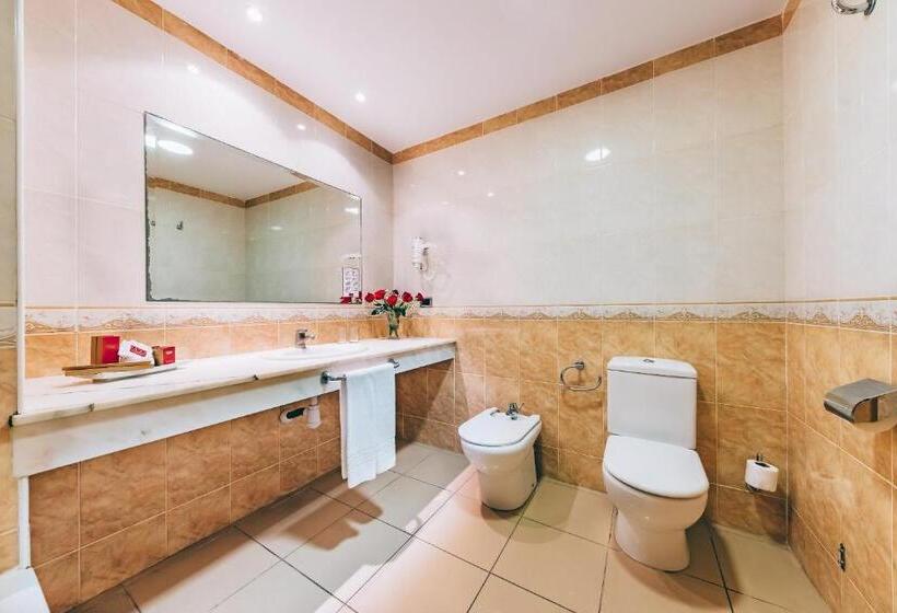 Junior Suite, Grand Muthu Golf Plaza Hotel & Spa