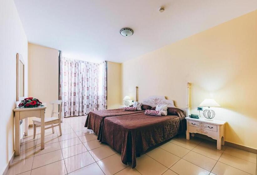 Полулюкс, Grand Muthu Golf Plaza Hotel & Spa