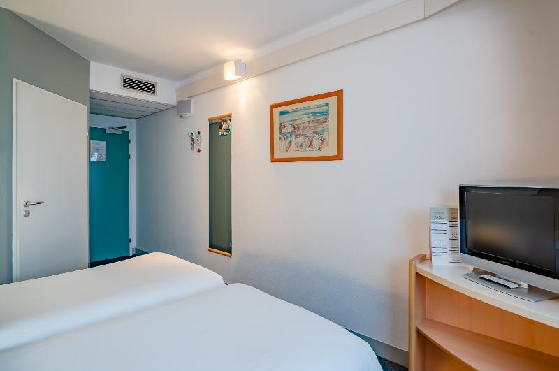 Номер Стандарт, Ibis Częstochowa