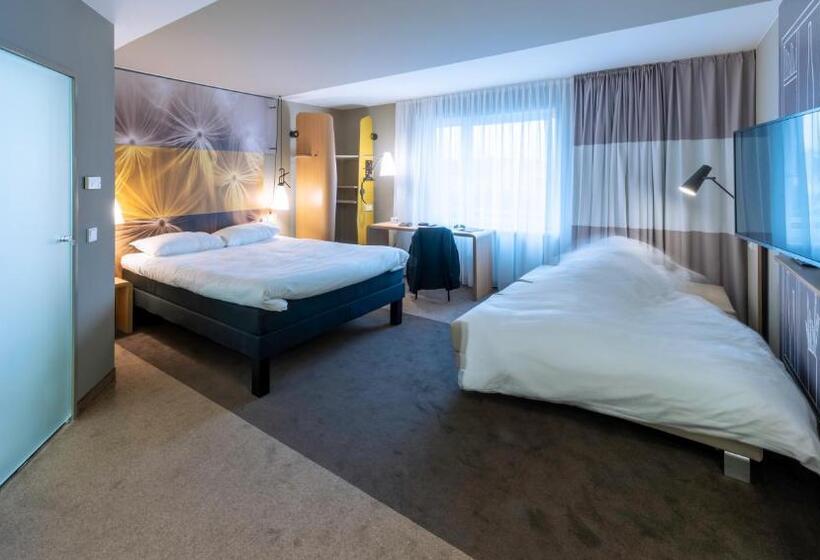 غرفة عائلية, Ibis Luebeck City