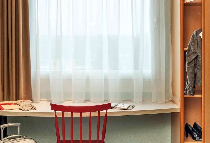 غرفة قياسية, Ibis Luebeck City
