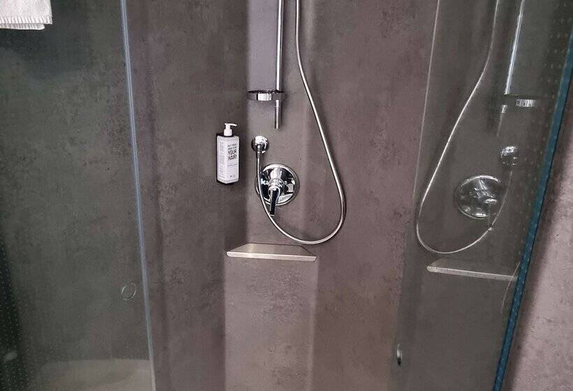 Номер Стандарт, Ibis Luebeck City