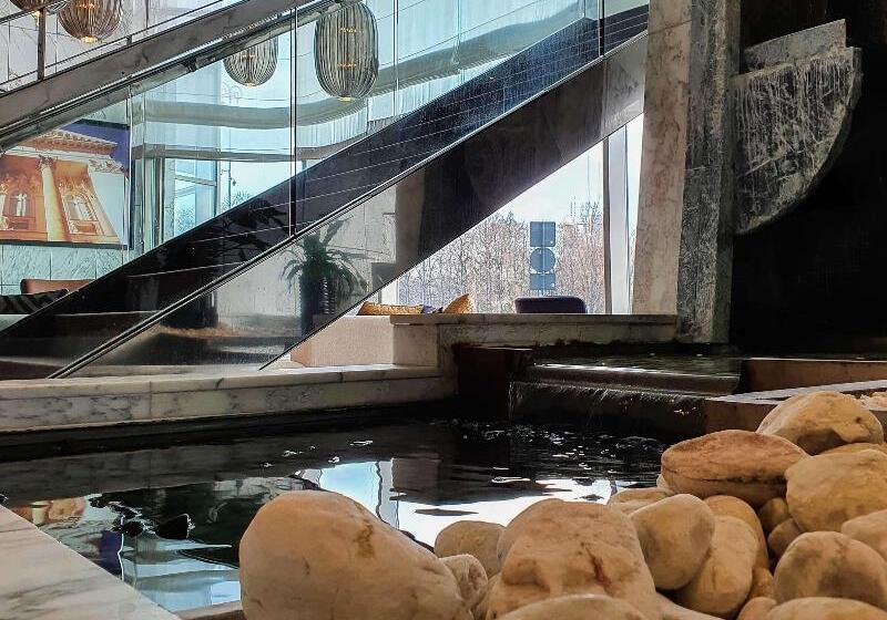 带大床的小型套房, Sofitel Warsaw Victoria