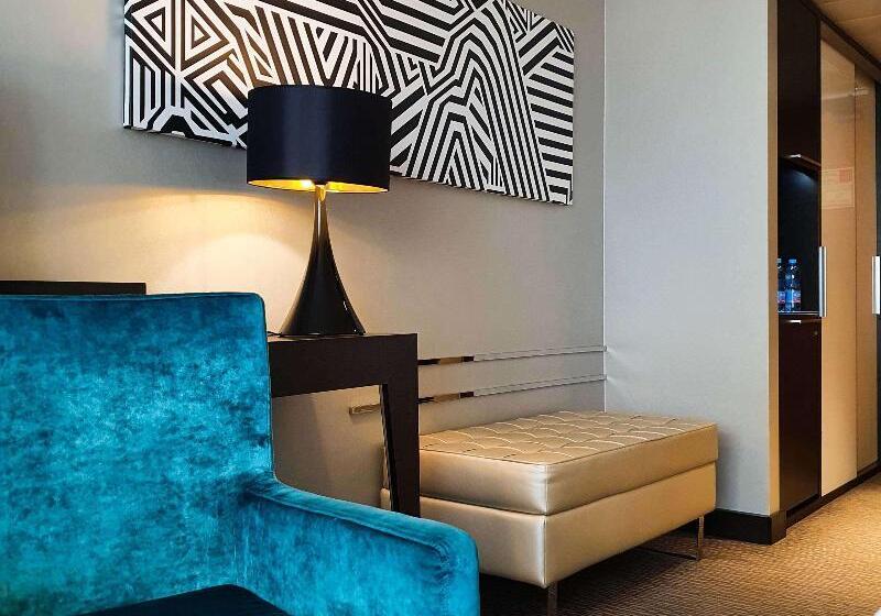 Superior Szoba, Sofitel Warsaw Victoria