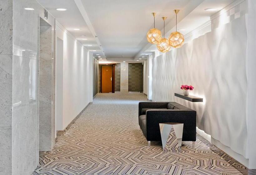 带大床的经典房间, Sofitel Warsaw Victoria