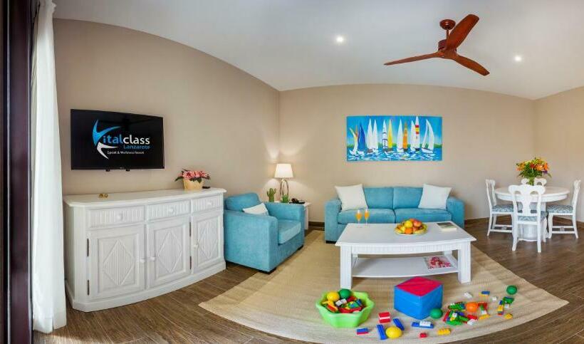 Люкс Премиум Вид на Бассейн, Vitalclass Lanzarote Resort