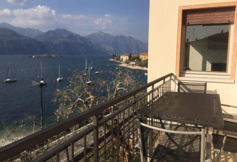 1 Bedroom Apartment Lake View, Casa Ines Fronte Lago