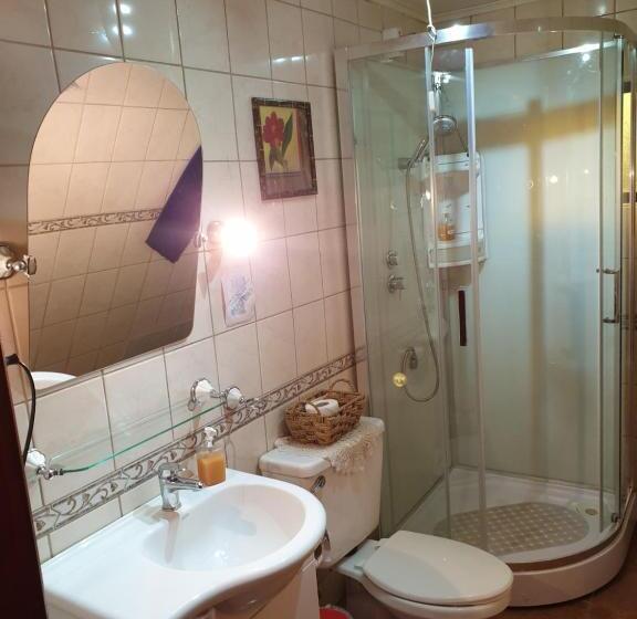 غرفة عائلية حمام مشترك, La Casa Guesthouse