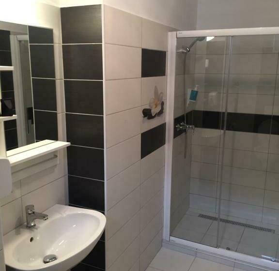 Четырехместный Номер Стандарт, Pizza Tábor Apartman
