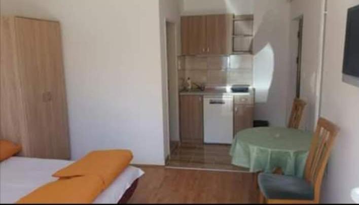 اتاق استاندارد اینتریور, Apartmani Milivojevic
