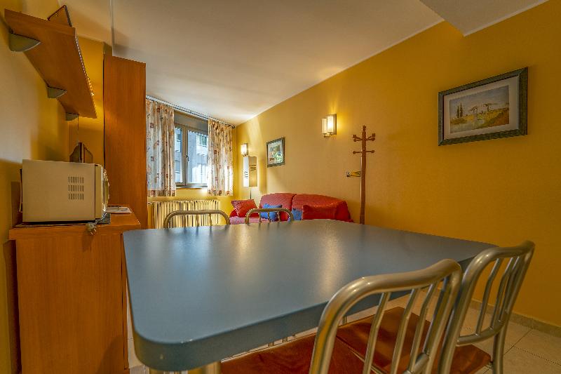 Estudio Estándar, Apartaments Del Meligar