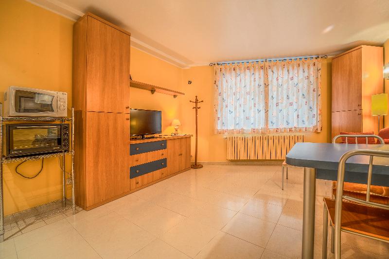 Estudio Estándar, Apartaments Del Meligar