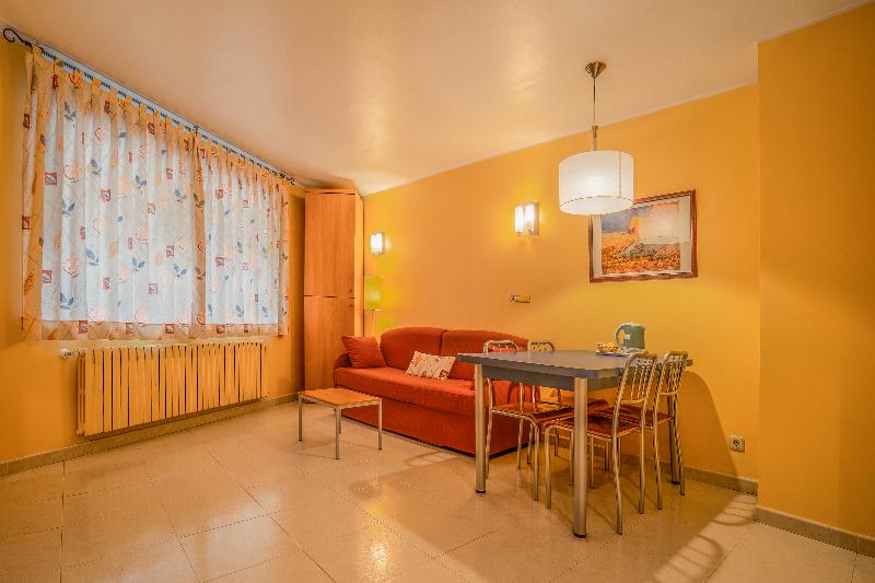 Estudio Estándar, Apartaments Del Meligar