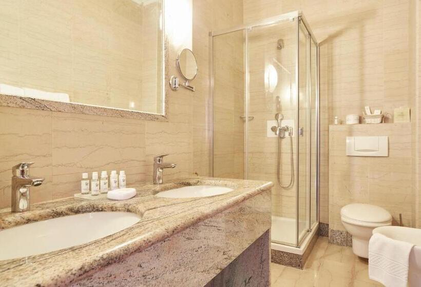 サイドオーシャンビュースタンダードルーム, Grand Hotel Palladium Santa Eulalia Del Río