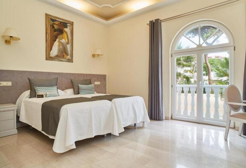 サイドオーシャンビュースタンダードルーム, Grand Hotel Palladium Santa Eulalia Del Río
