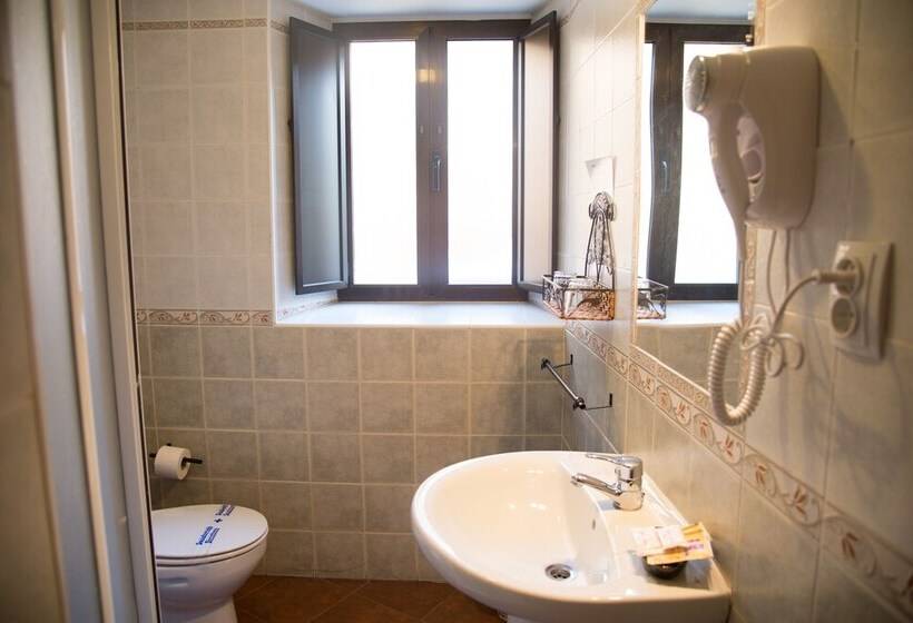 스탠다드 룸, Hostal Hueso
