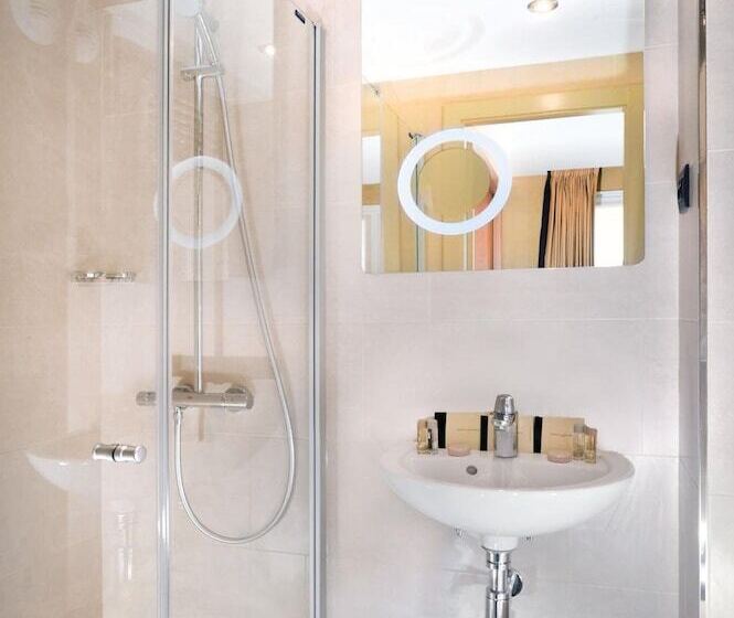 اتاق استاندارد یک نفره, Hôtel Dalila