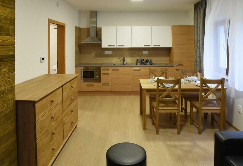 이그제큐티브 스위트, Efi Aparthotel Horní Lipová