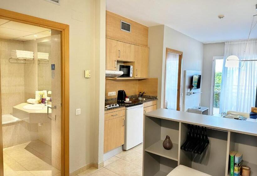プールの見える１ベッドルームアパートメント, Aparthotel Sunclub Salou