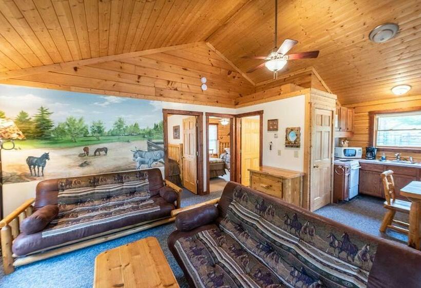 Люкс, Spur Of The Moment Ranch