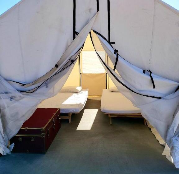 Basic Tent, Panamint Springs Motel & Tents