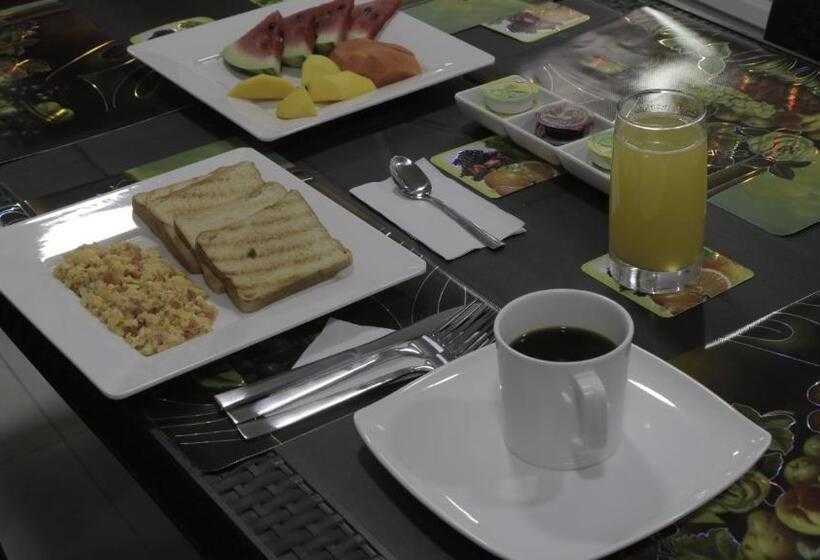 Кровать в Общей Комнате, Puerto Caribe Hostal