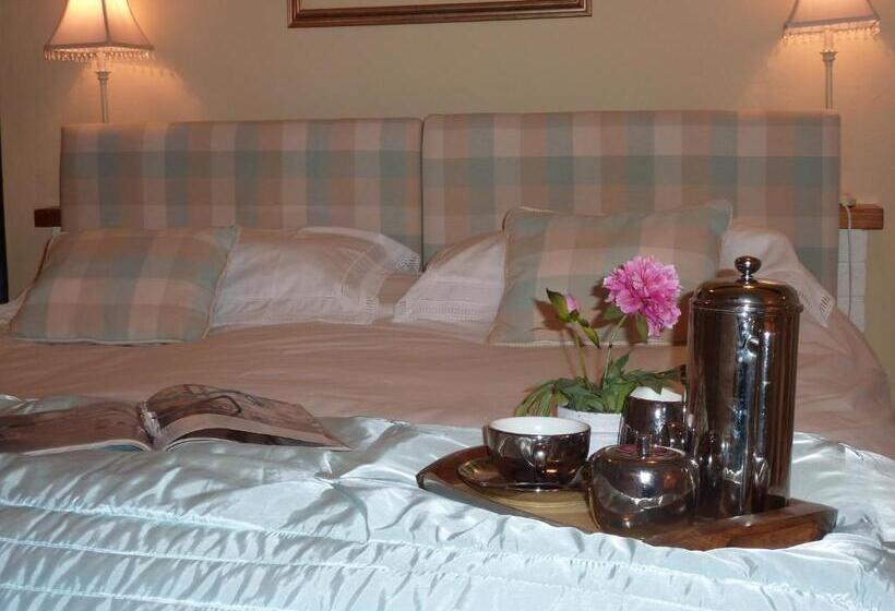 Номер Стандарт Вид на Сад, Yr Hen Felin   The Old Mill B&b