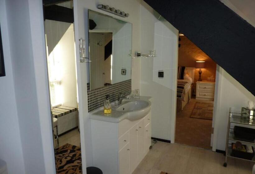 Номер Superior Кровать Кинг, Yr Hen Felin   The Old Mill B&b