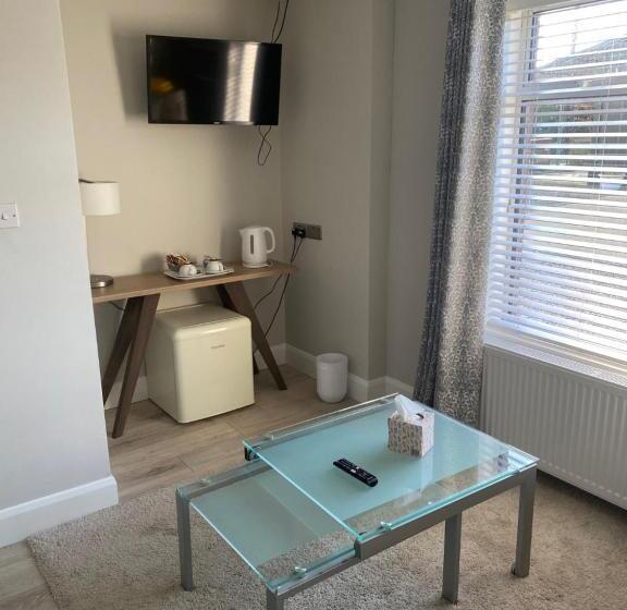 Люкс Кровать Кинг, Coral Gables Guesthouse & Campsite