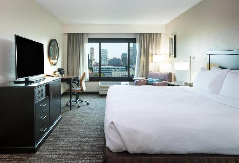 Standaardkamer met Kingsize Bed, Crowne Plaza Memphis Downtown, An Ihg