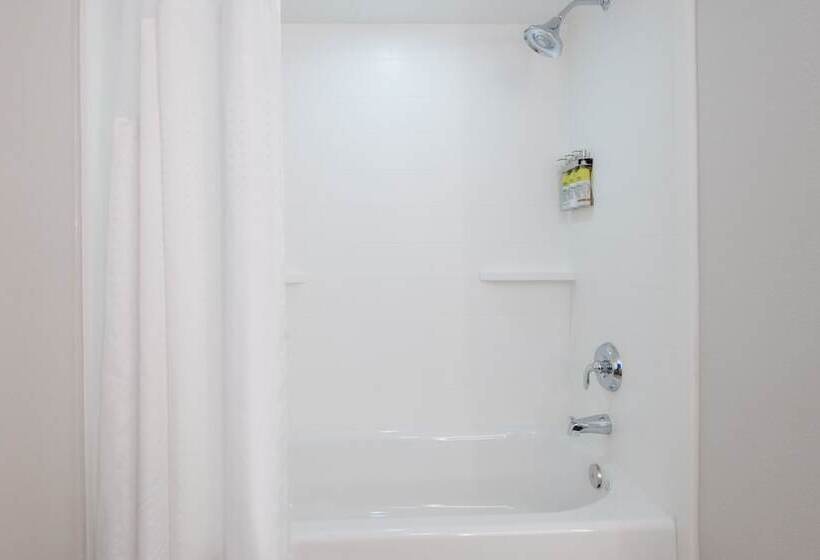 스위트, Holiday Inn Express & Suites   Nearest Universal Orlando, An Ihg