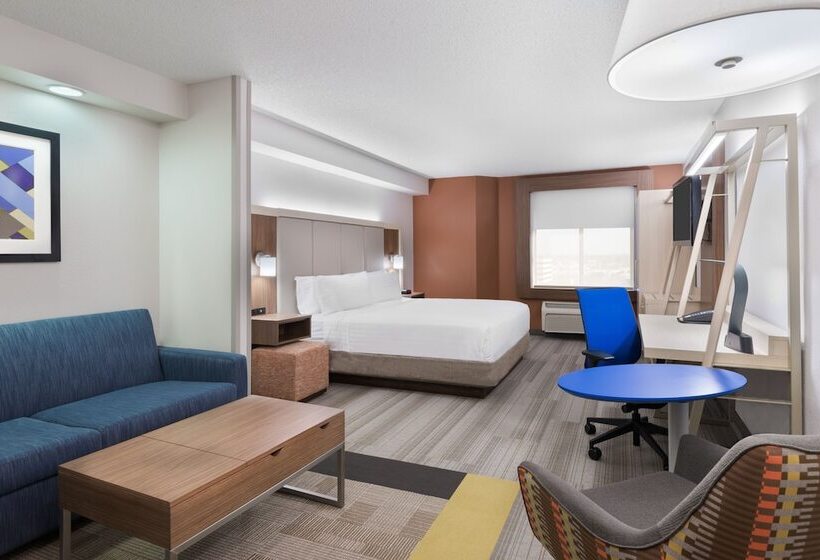스위트, Holiday Inn Express & Suites   Nearest Universal Orlando, An Ihg