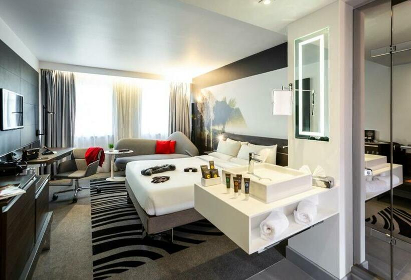 Люкс, Novotel London Bridge