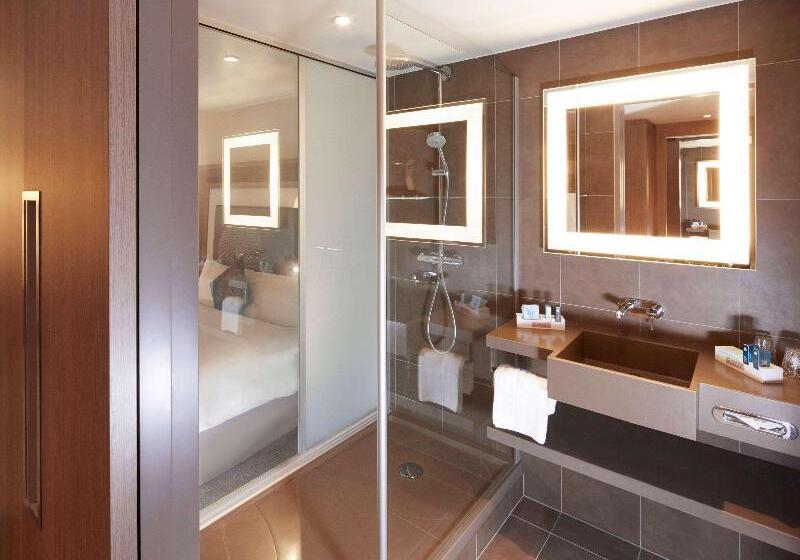 Номер Superior, Novotel London Bridge
