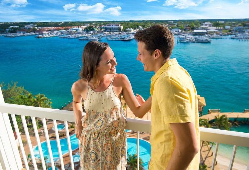 اتاق لوکس با بالکن, Warwick Paradise Island Bahamas  All Inclusive  Adults Only