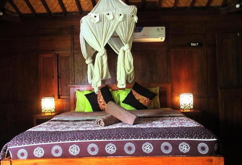 Бунгало Стандарт Вид на Сад, Green Paddy Hostel & Villa