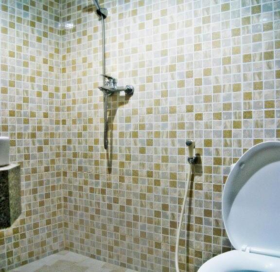 Quarto Estandar, Leos