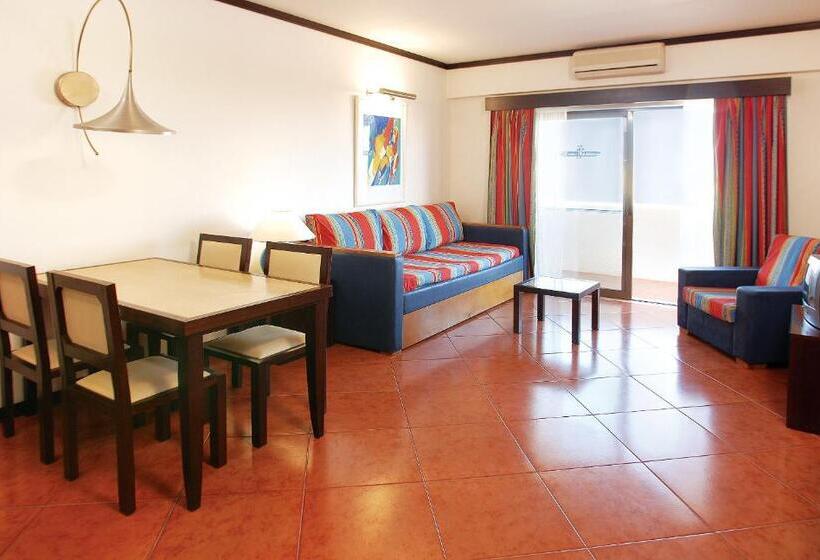 2 Bedroom Apartment with Views, Apartamento Paraiso De Albufeira