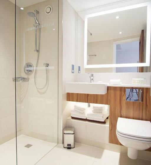 Номер Стандарт, Courtyard By Marriott Glasgow Airport