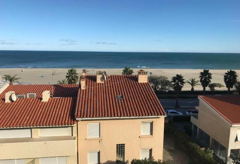 Четырехместный Номер Стандарт Вид на Море, Le Regina Hôtel Et Restaurant Canet Plage
