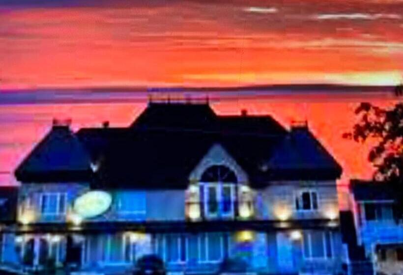 Четырехместный Номер Стандарт Вид на Море, Motel Belvédère