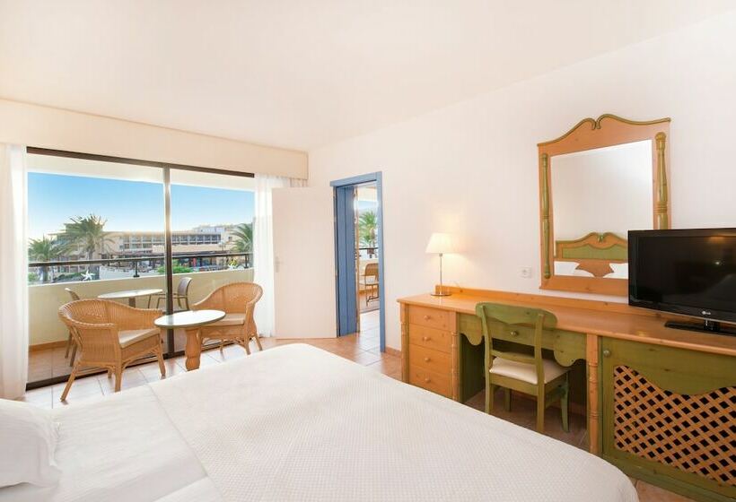 חדר משפחתי מקשר, Iberostar Waves Playa Gaviotas - All Inclusive